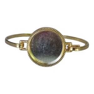 NWOT Magnabilities Elegant Gold Bracelet